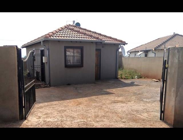 2 BEDROOM HOUSE FOR SALE IN DAWN PARK